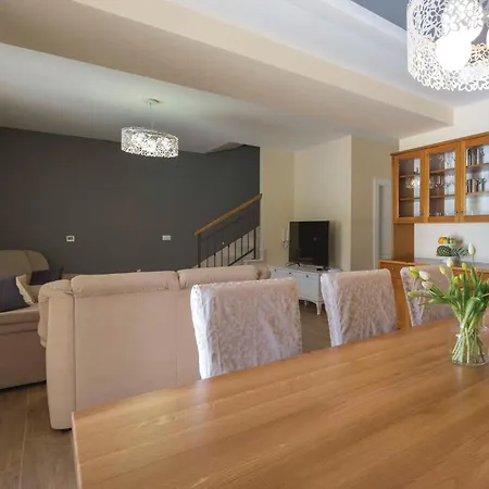 Beautiful In Holiday home Zavojane